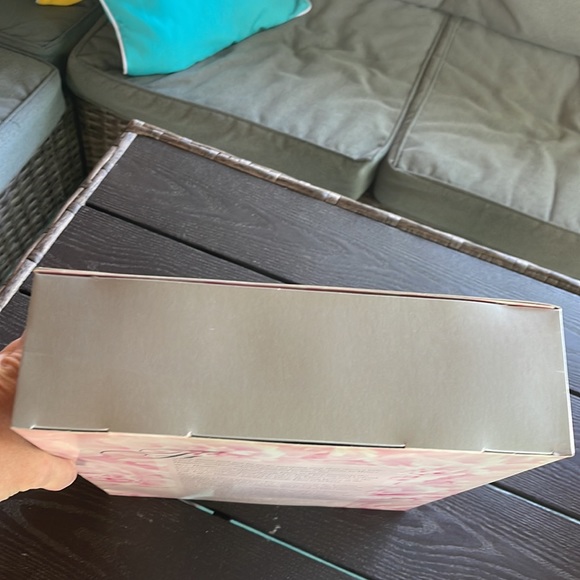 NRFB Barbie as Eliza Doolittle in My Fair Lady 🌸 - Picture 12 of 16